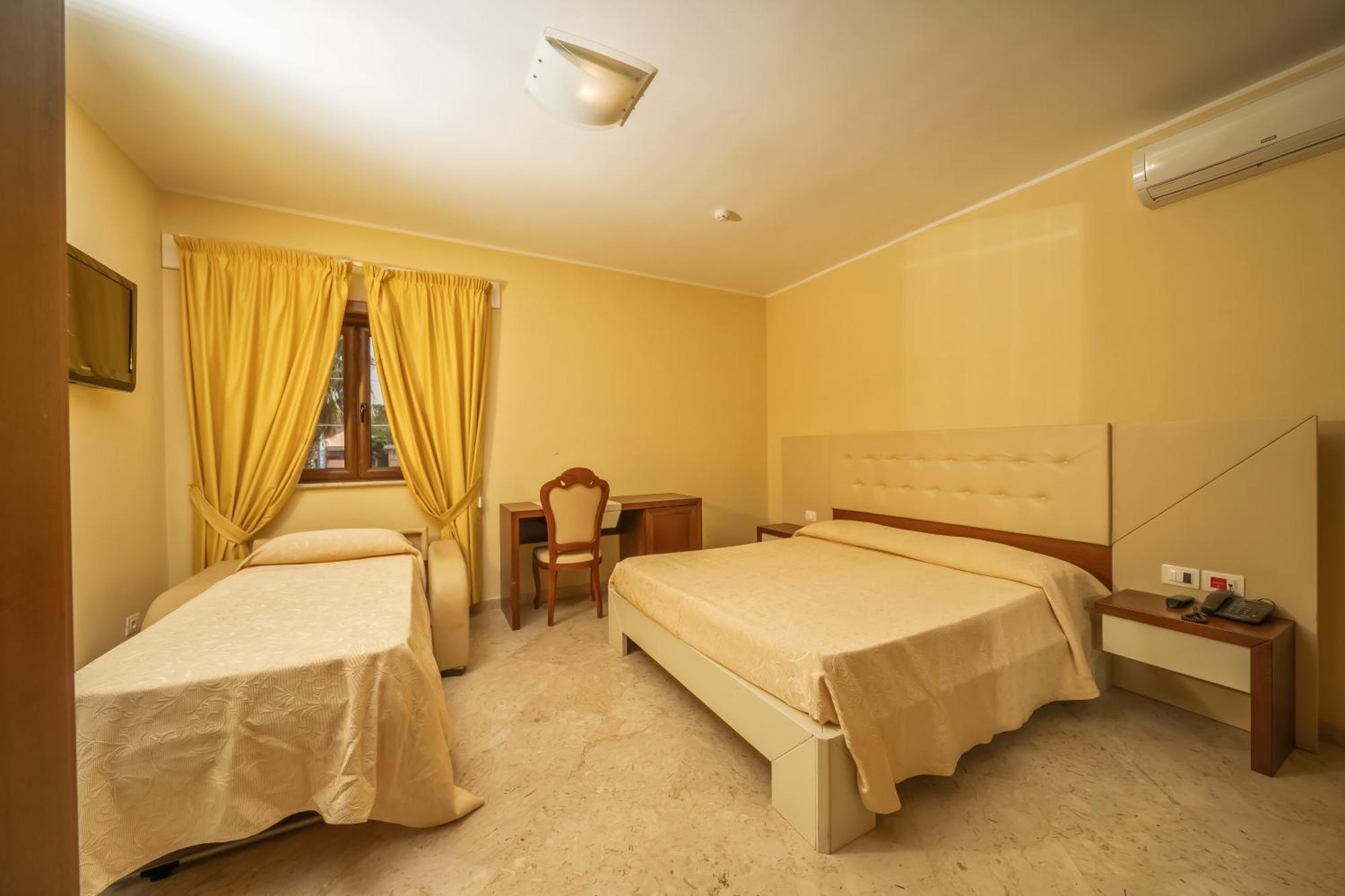 Hotel Insonnia Agropoli Esterno foto