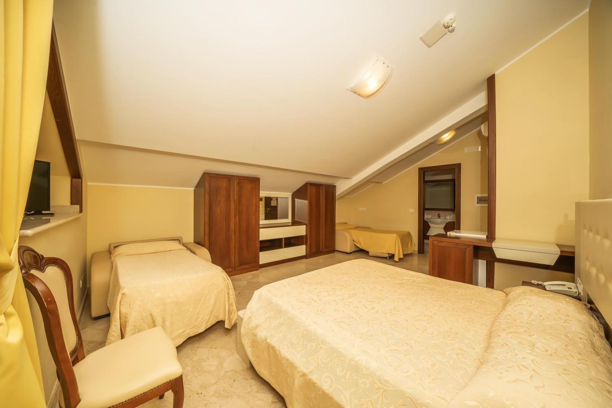 Hotel Insonnia Agropoli Esterno foto
