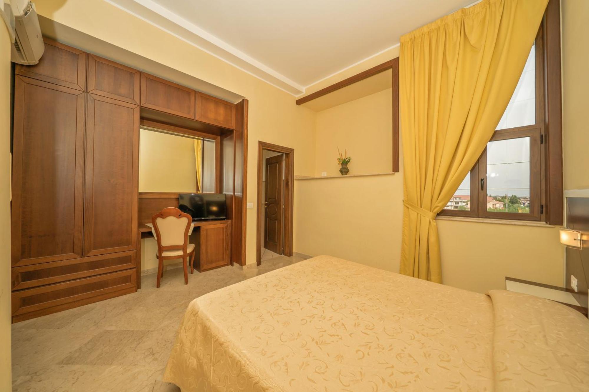 Hotel Insonnia Agropoli Esterno foto