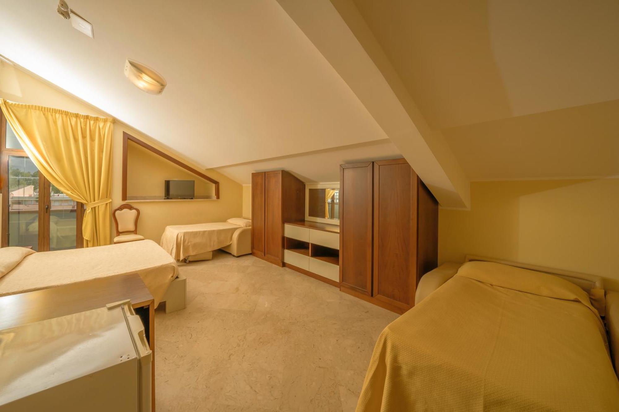 Hotel Insonnia Agropoli Esterno foto