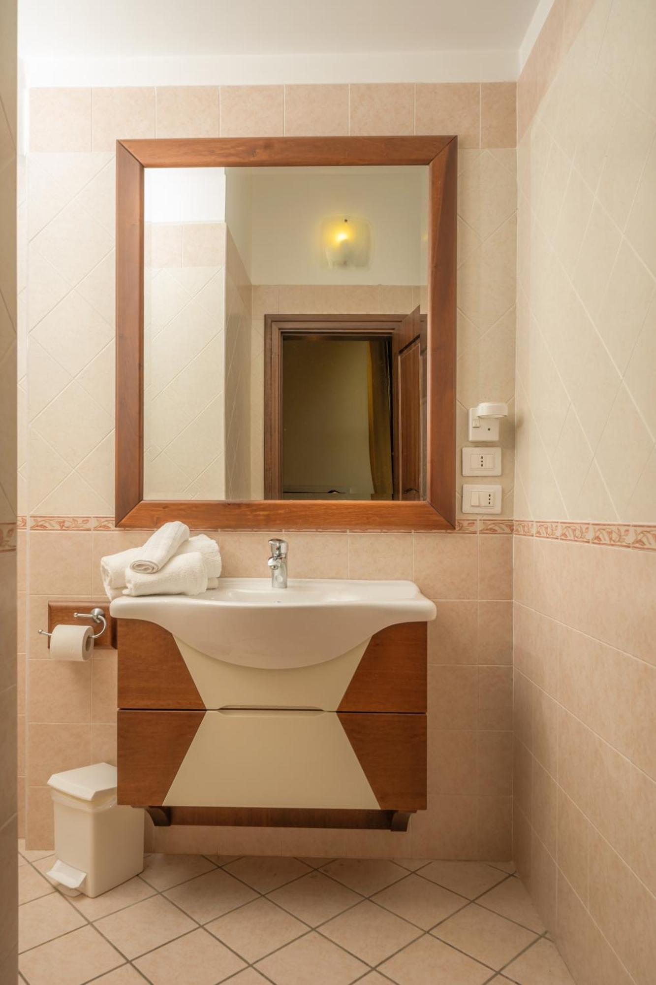 Hotel Insonnia Agropoli Esterno foto
