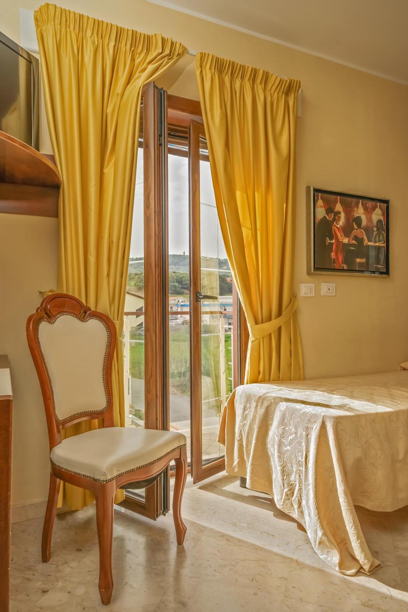 Hotel Insonnia Agropoli Esterno foto
