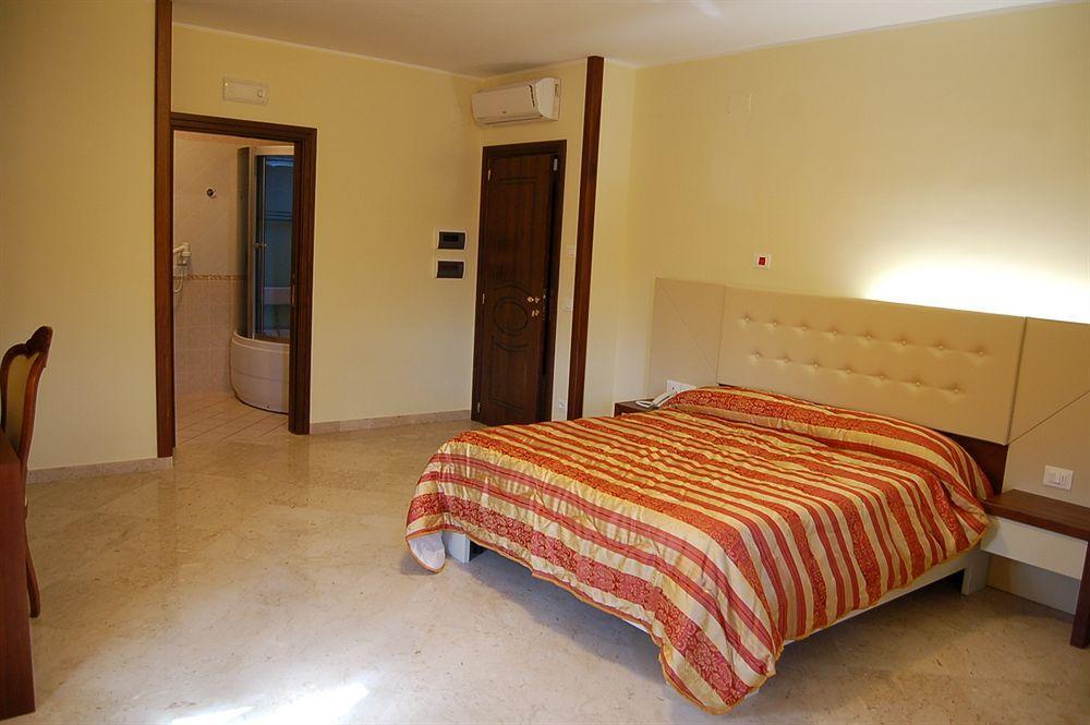 Hotel Insonnia Agropoli Esterno foto