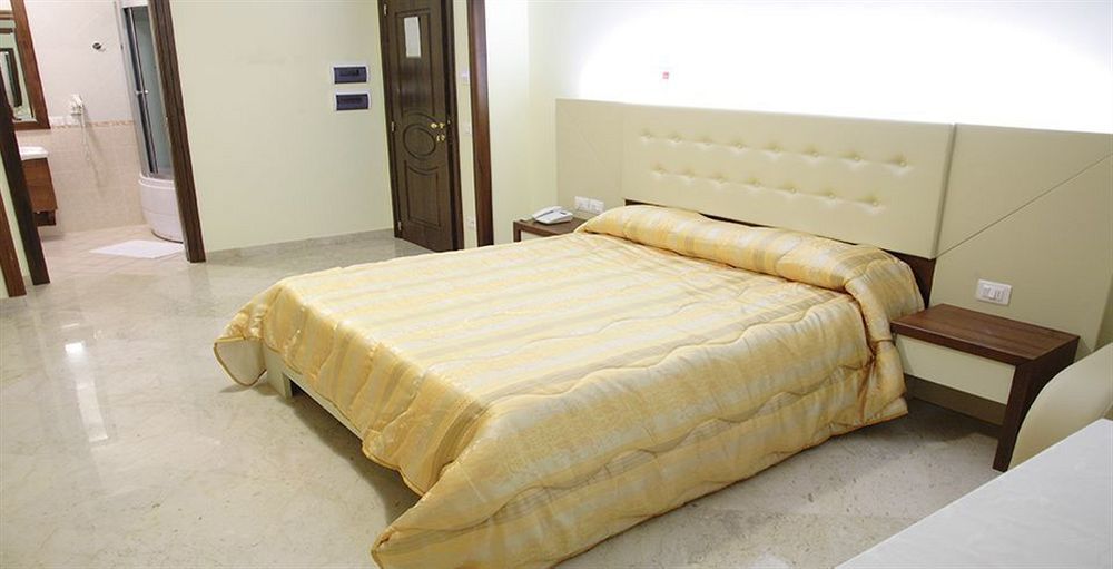 Hotel Insonnia Agropoli Esterno foto